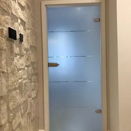 Vibehaus 2Bdr Apartment Close To The Beach And City Centre -New- Apartment Split